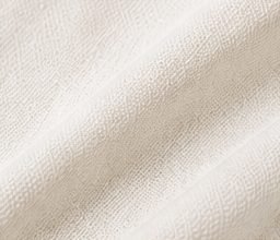 Camisa Linho Resort na cor off-white, detalhe do tecido