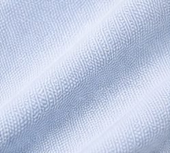 Camisa Oxford Essencial na cor azul claro, detalhe do tecido