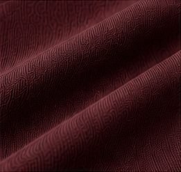 Camiseta Pima Signature na cor bordô, detalhe do tecido